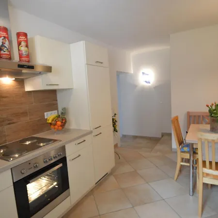 Haus Salvenmoser 民宿 瓦尔赫湖